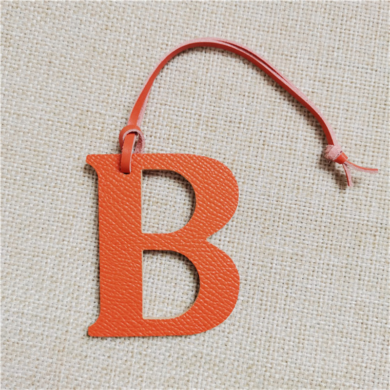 Wholesale Retail Luxury Genuin - огляд і ціна Monogram Keychain Leather